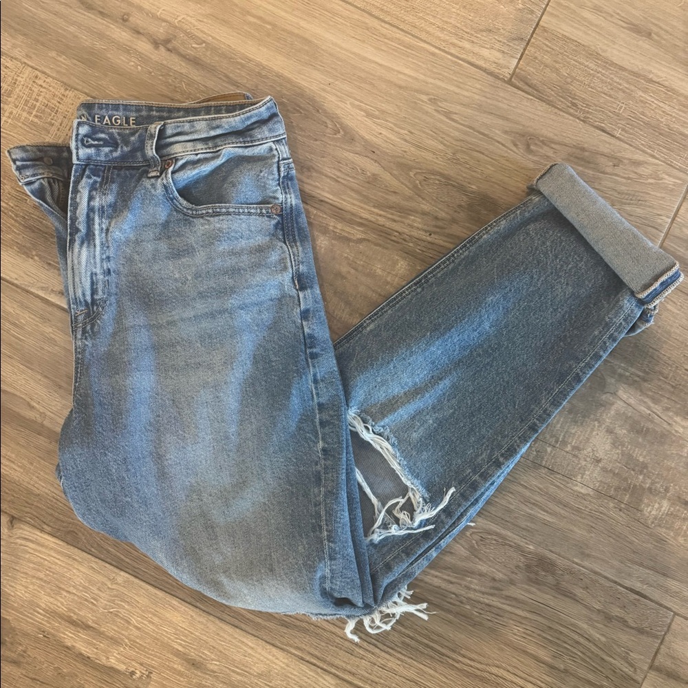American Eagle Strigid Mom Jean- size 10